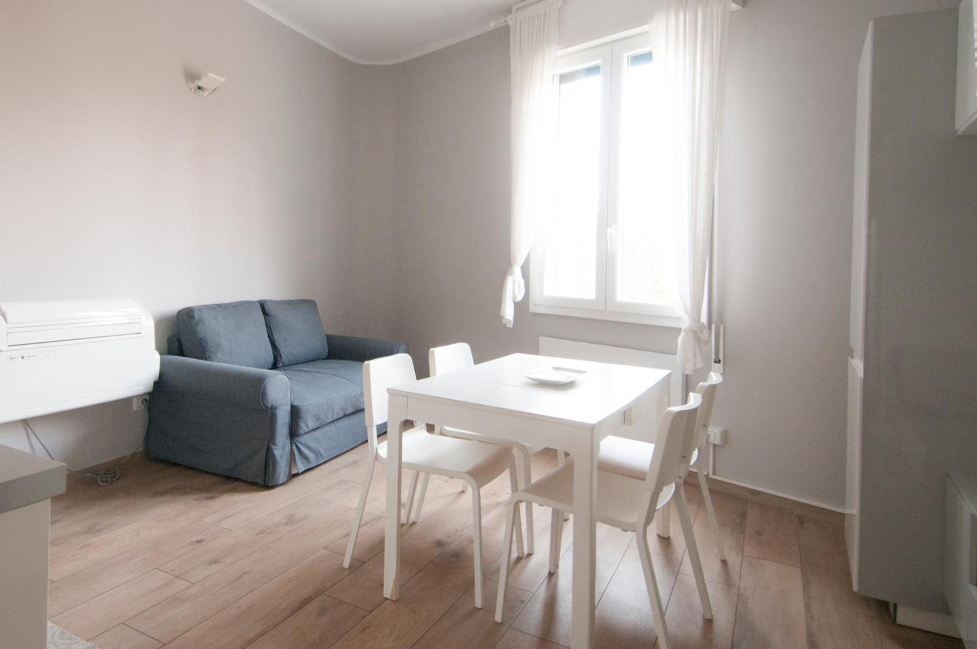 Blanco Apartment - Ambrogiohost Болонья Экстерьер фото
